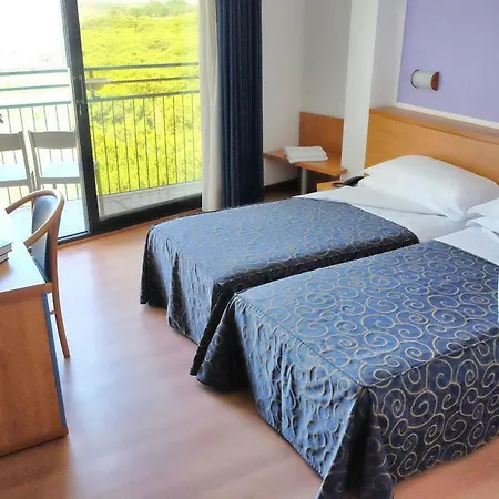 Fenix Hotel 3*