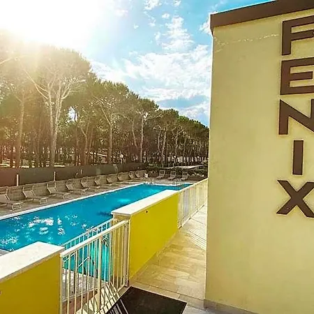 Fenix ホテル 3*